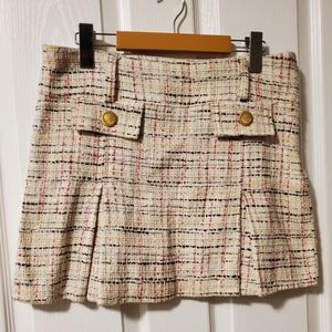 🔴 NWOT, retro white tweed mini skirt, black and pink stripes, faux pockets